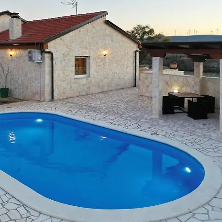 Stone House Captivating In Zadar
