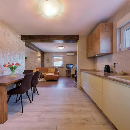 Stone House Captivating In Zadar